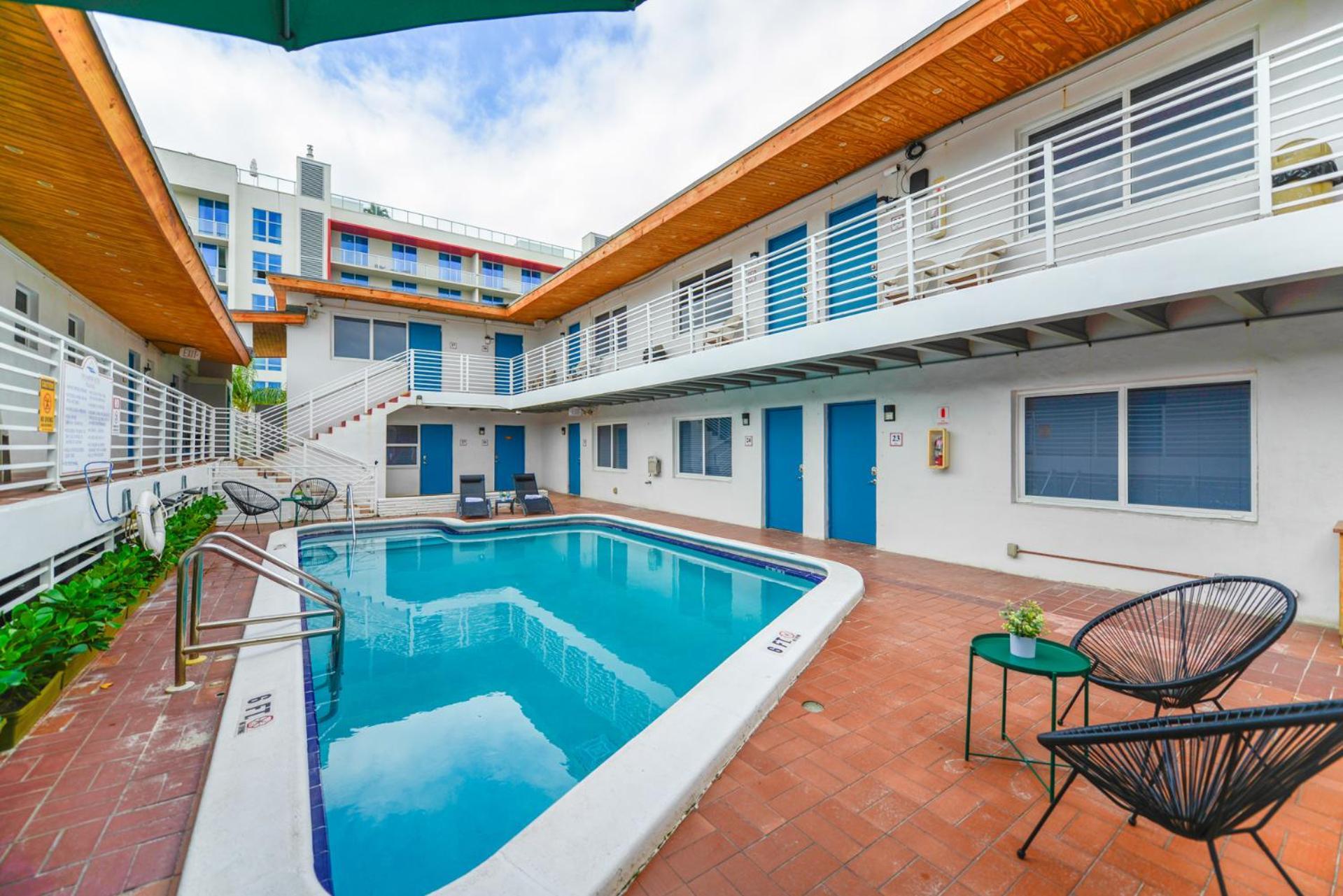 Serene Studio By The Beach With Pool - M34 Hollywood Exterior photo